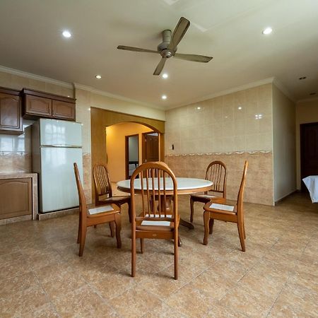 Mk Homestay Wakaf Che Yeh With Bathtub - Max 14 Pax Kota Bharu Buitenkant foto