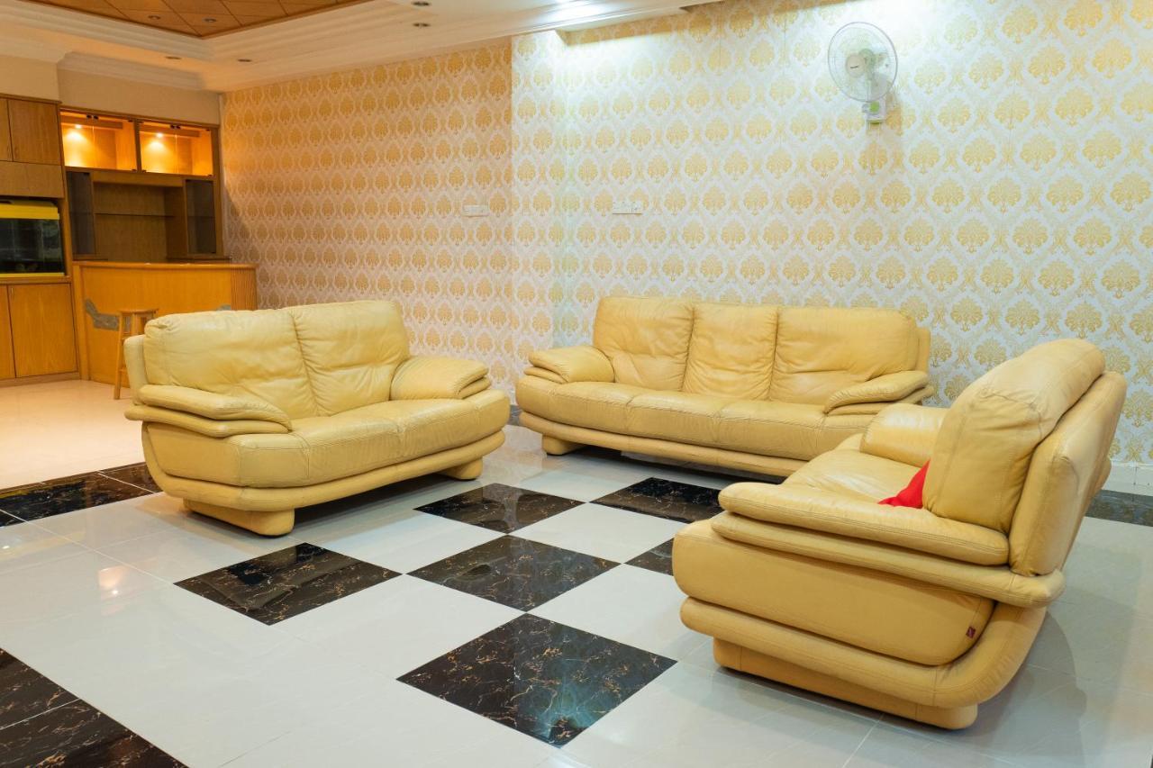 Mk Homestay Wakaf Che Yeh With Bathtub - Max 14 Pax Kota Bharu Buitenkant foto