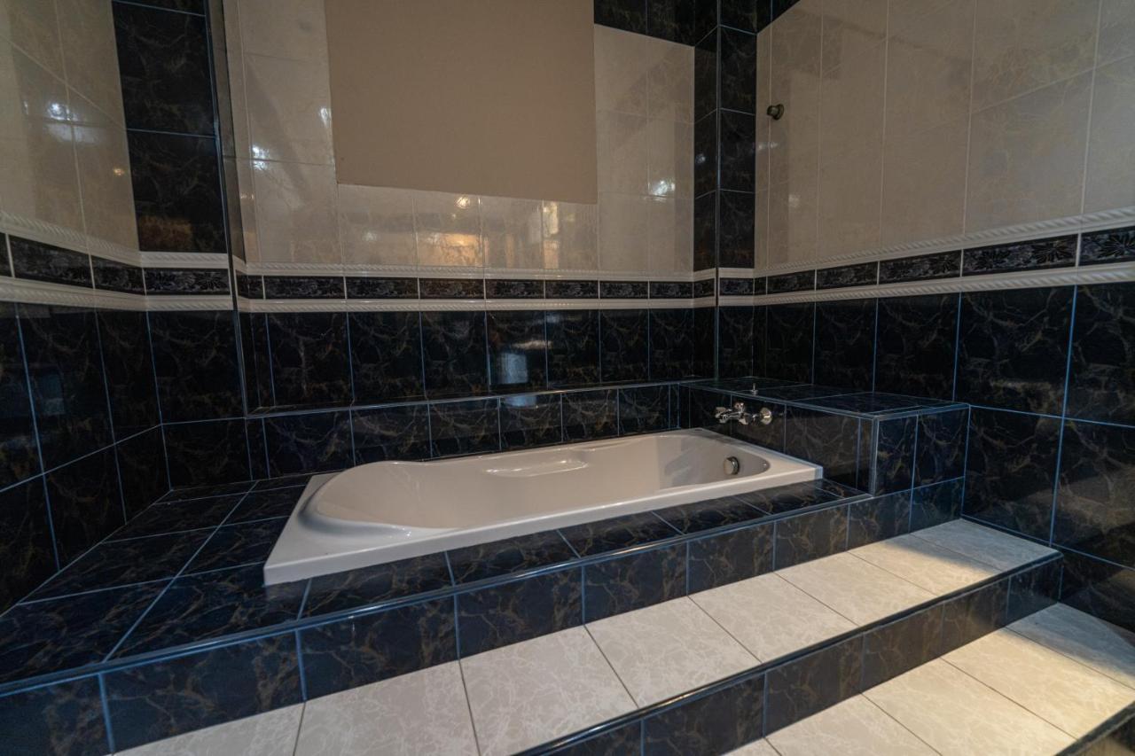 Mk Homestay Wakaf Che Yeh With Bathtub - Max 14 Pax Kota Bharu Buitenkant foto